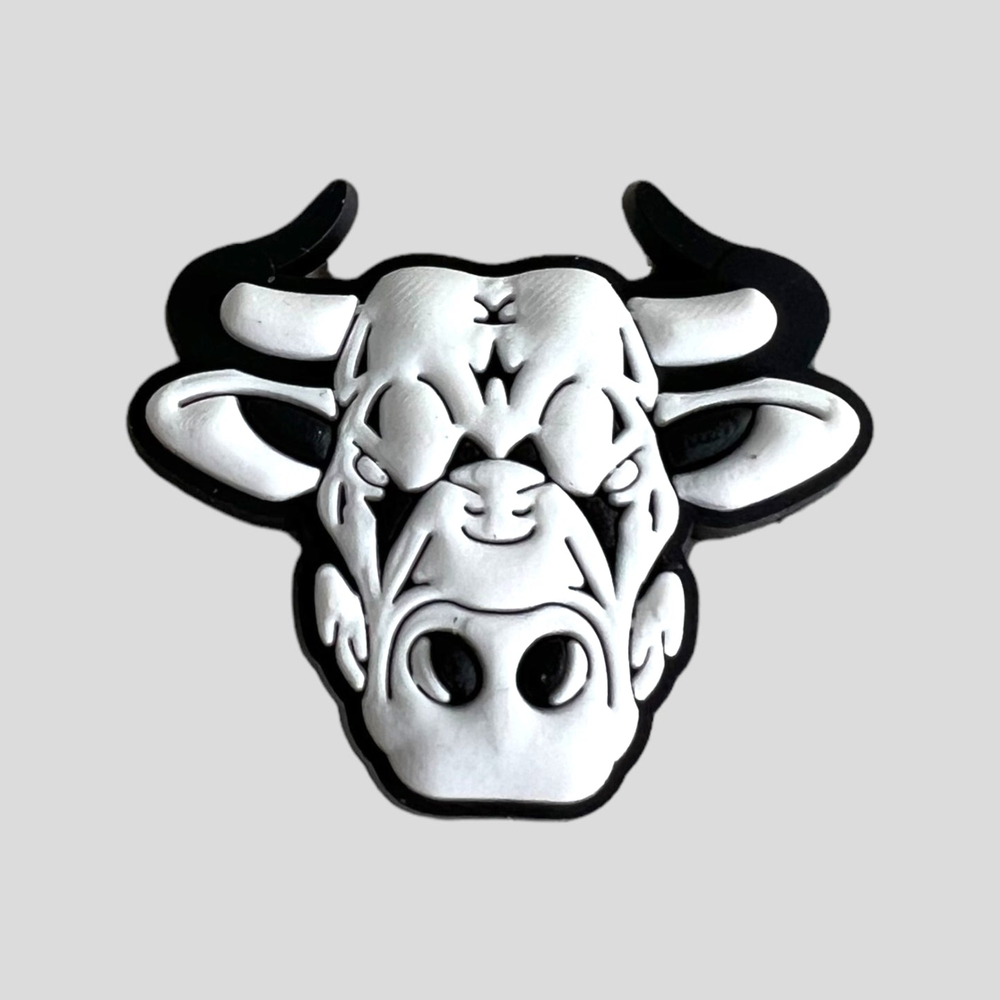 Bull - Black & White | Animals